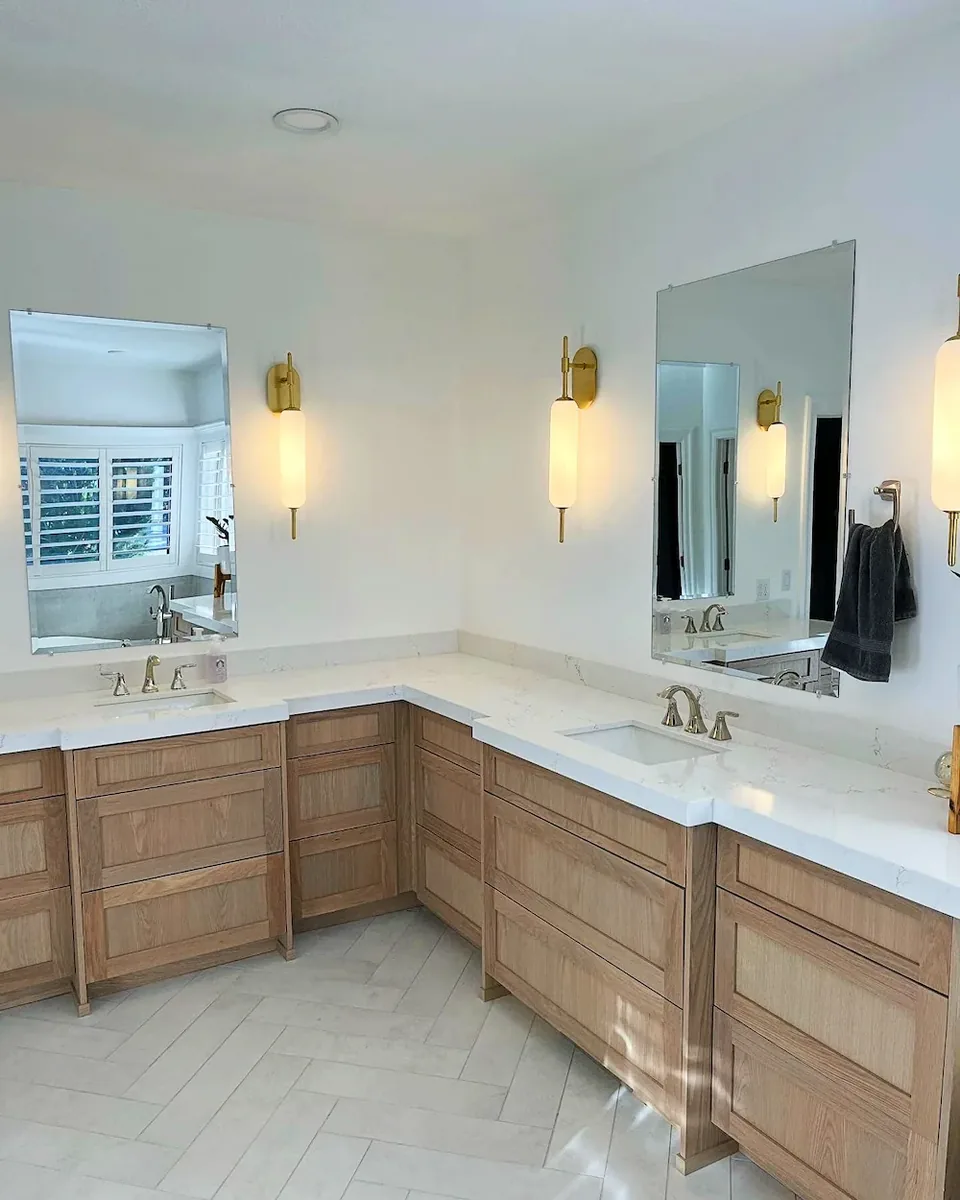 Dual vanity